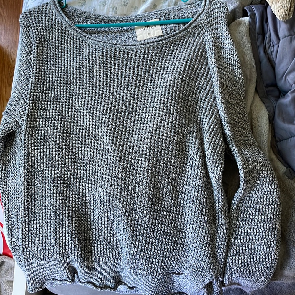 Gray sweater, Hollister, M